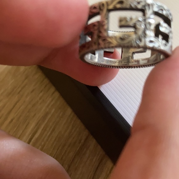 Authentic Gucci G Square Ring - Picture 3 of 7